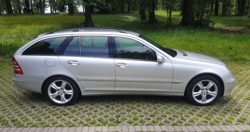 Mercedes-Benz Klasa C cena 12800 przebieg: 311000, rok produkcji 2005 z Kłodzko małe 562